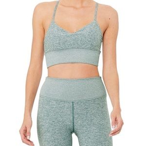 “USED” ALO YOGA “Alo soft” Bra & Yoga pant!!